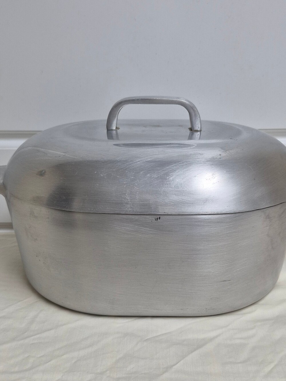 Vtg Wagner Ware Sidney O Magnalite 4265-P 8qt Roaster Dutch Oven, with Lid